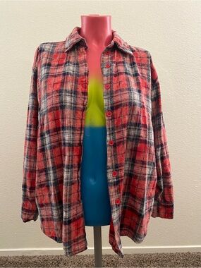 Classic Red & Black Buffalo Plaid Flannel Button Down - S